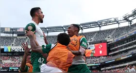 Sob ameaça de tempestade e tensão, o Palmeiras vence pela primeiras vez na Copa do Mundo de Clubes.