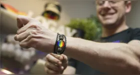 A comunidade LGBT+ brasileira soma aproximadamente 15 milhões de pessoas, representando 10% da população com 16 anos ou mais.