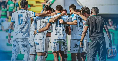 Imagem ilustrativa da notícia: Paysandu cai para a Chape, segue no Z-4 e com 6 jogos sem vencer