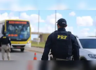 De acordo com o Portal da Transparência, o salário inicial de um policial rodoviário federal é de R$ 11.114,60.