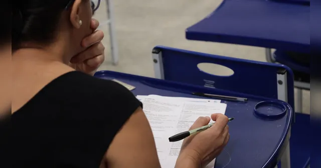 Imagem ilustrativa da notícia Universidade abre concurso com salários de até R$ 9,7 mil. Veja inscrições e vagas