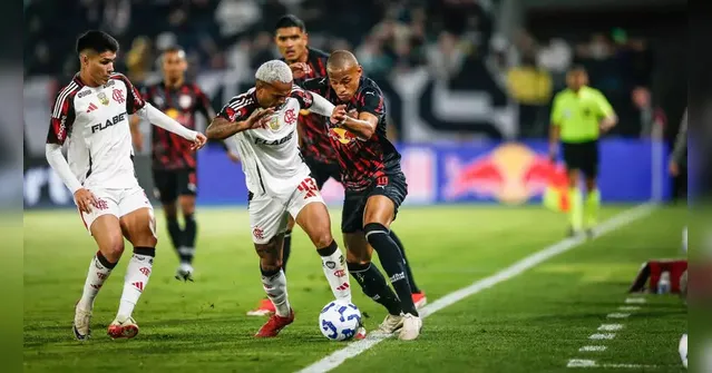 Imagem ilustrativa da notícia Brasileirão: Flamengo bate o Bragantino e cola no Cruzeiro