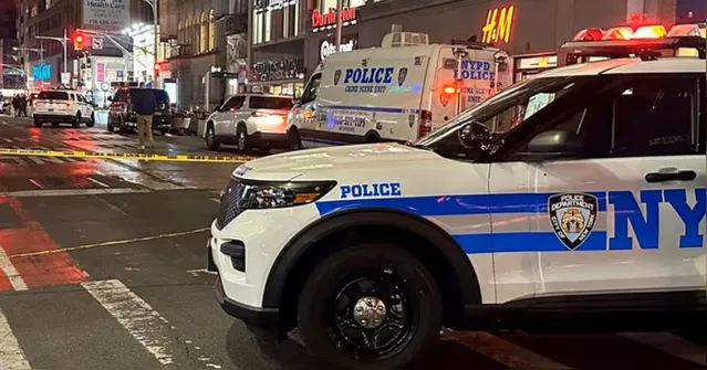 Imagem ilustrativa da notícia Ataque a tiros em Nova York mata 3 e deixa 8 pessoas feridas