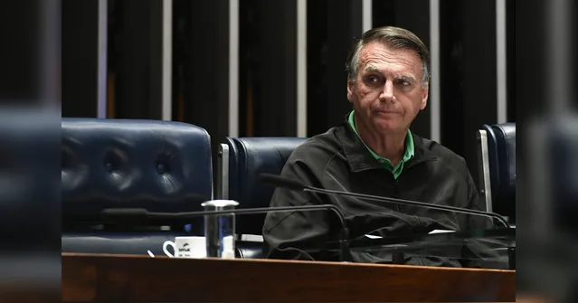 Imagem ilustrativa da notícia Moraes decreta prisão domiciliar de Jair Bolsonaro