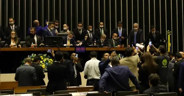 Imagem ilustrativa da notícia Congresso retoma trabalhos após prisão de Jair Bolsonaro