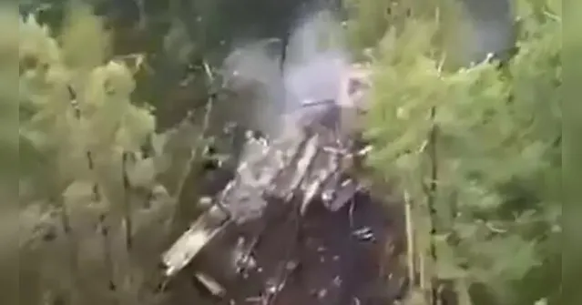 Imagem ilustrativa da notícia VEJA O VÍDEO: Avião cai e mata 49 pessoas na Rússia