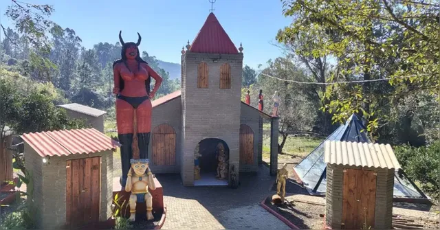 Imagem ilustrativa da notícia Bruxo cria Igreja da Pombagiragem no Rio Grande do Sul
