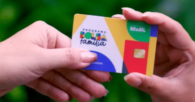 Imagem ilustrativa da notícia Quem mora sozinho tem direito a receber o Bolsa Família? Entenda