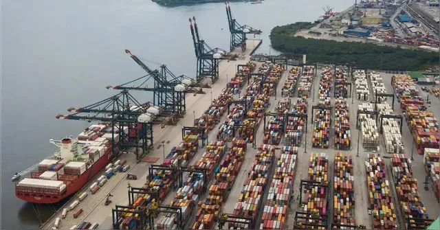 Imagem ilustrativa da notícia Tarifaço dos EUA sobre exportações brasileiras começa a valer hoje
