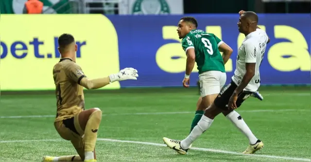 Imagem ilustrativa da notícia Palmeiras sofre com protestos, mas vence o Ceará de virada