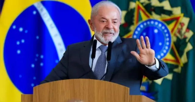 Imagem ilustrativa da notícia Lula opta por diálogo e evita retaliações contra tarifas dos EUA
