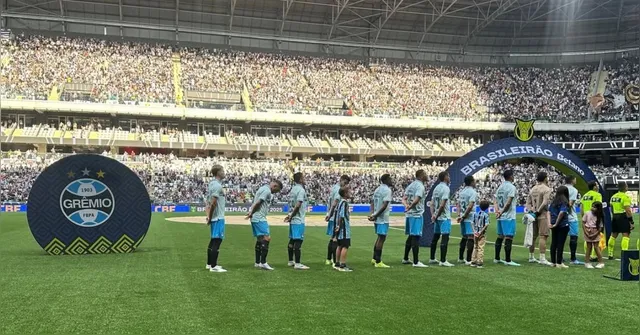 Imagem ilustrativa da notícia Grêmio vence Atlético-MG com Ancelotti na Arena MRV