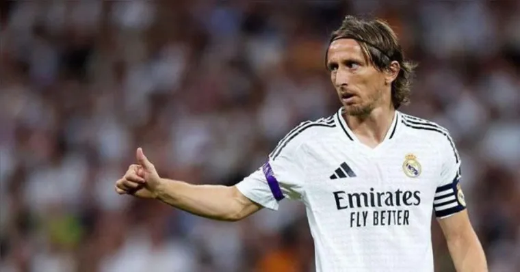Imagem ilustrativa da notícia Modric fecha com o Milan e 'chega com fome de título'