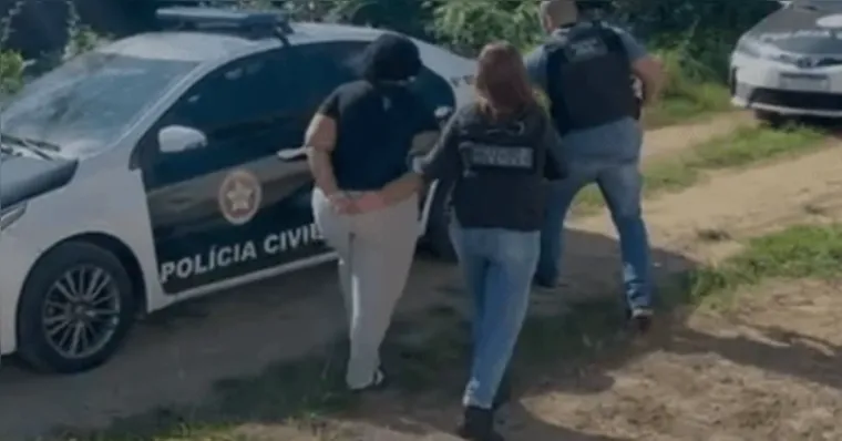 Imagem ilustrativa da notícia Cuidadora é presa suspeita de planejar morte de filho de idosa