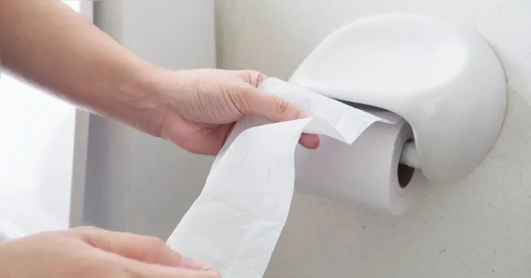 Imagem ilustrativa da notícia Papel higiênico é alvo de alerta por riscos à saúde
