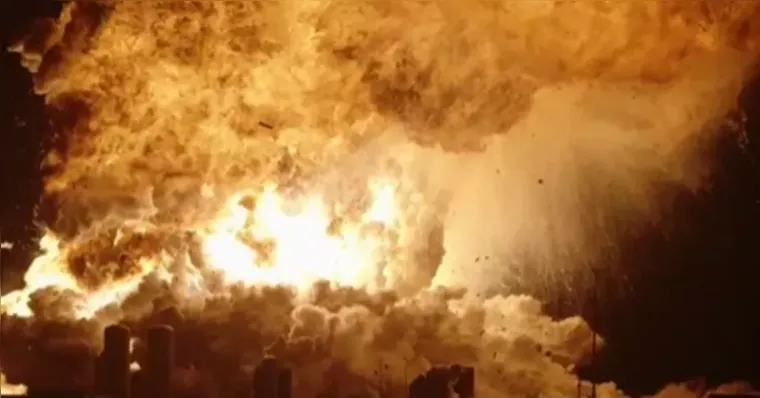 Imagem ilustrativa da notícia Foguete da empresa de Elon Musk explode durante teste nos EUA