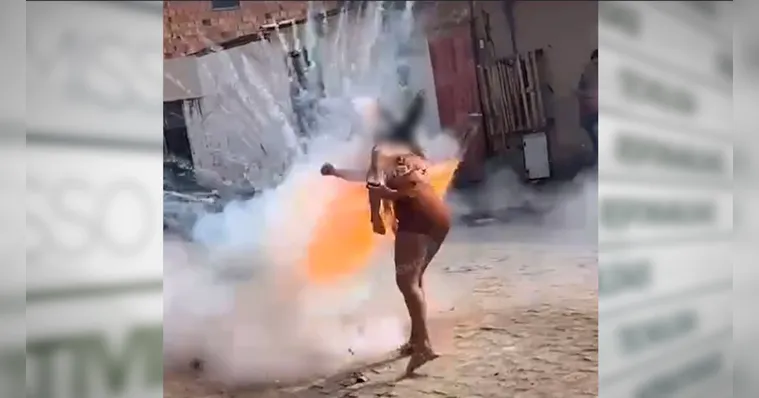 Imagem ilustrativa da notícia Vídeo: mulher fica ferida ao acender espada junina na Bahia