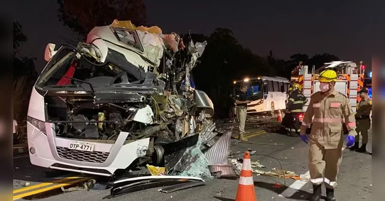 Imagem ilustrativa da notícia Acidente com ônibus da UFPA: dois estudantes seguem internados