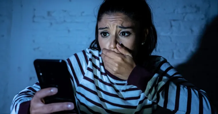 Imagem ilustrativa da notícia Descubra os signos que mais stalkeiam nas redes sociais