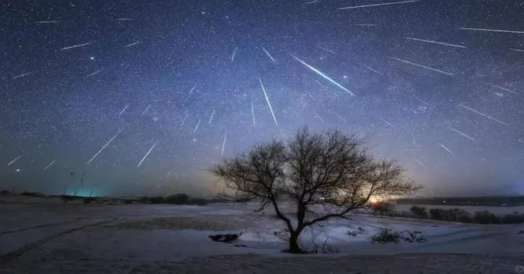 Imagem ilustrativa da notícia Brasil terá chuvas de meteoro nesta semana. Saiba como assistir