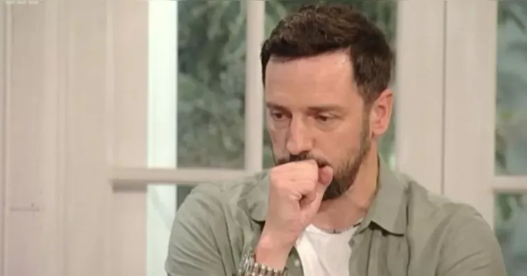Imagem ilustrativa da notícia Ator revela fobia por tomates e quase vomita em programa ao vivo