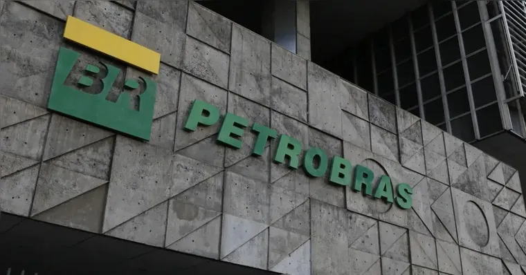 Imagem ilustrativa da notícia Petrobras define banca de próximos concursos; editais em breve