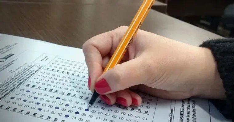 Imagem ilustrativa da notícia Concurso Prefeitura: ganhos de até R$ 15 mil; vagas para nível médio e superior. Confira!