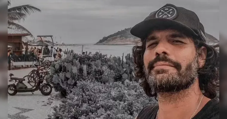 Imagem ilustrativa da notícia Quem foi o ator Maurício Silveira, que morreu aos 48 anos vítima de câncer