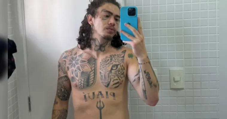 Imagem ilustrativa da notícia Whindersson Nunes posa de cueca e volume chama a atenção