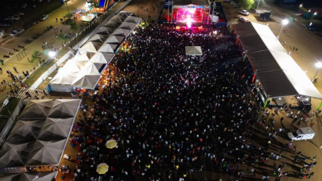 O local é palco do Veraneio de São Félix do Xingu, um evento que combina lazer e entretenimento para todas as idades.