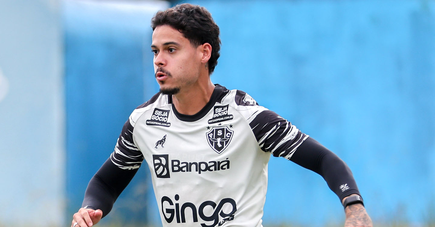Zagueiro destacou a influência do novo treinador no dia a dia e na virada sobre a Ferroviária-SP.