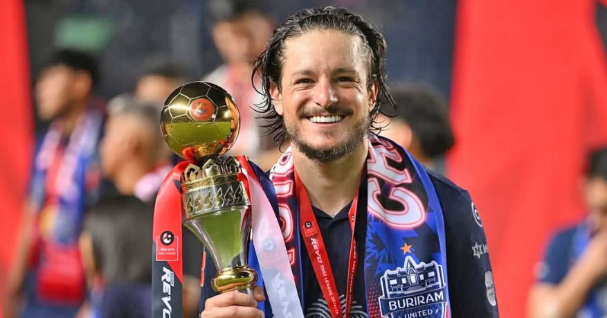 Meia pode voltar ao Brasil após duas temporadas. Lucas Crispim estaria na mira do Clube do Remo.