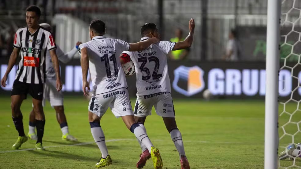 Pedro Rocha marcou mais dois gols em favor do Leão