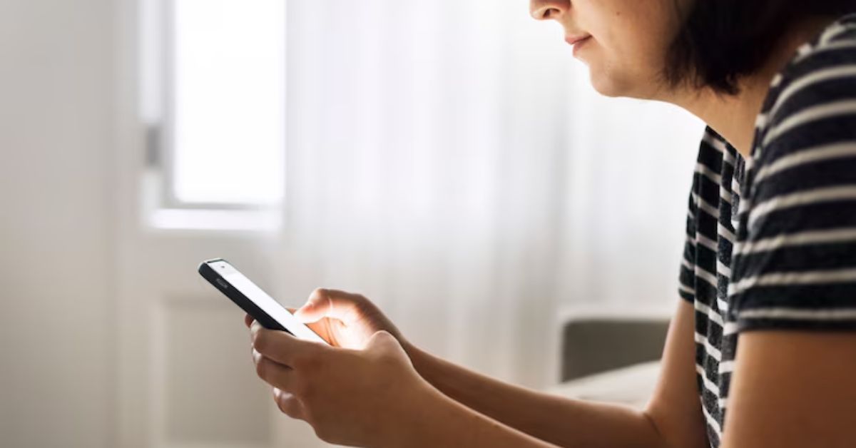 O Bitchat utiliza a função de conversa sendo preciso conectar só pelo Bluetooth.