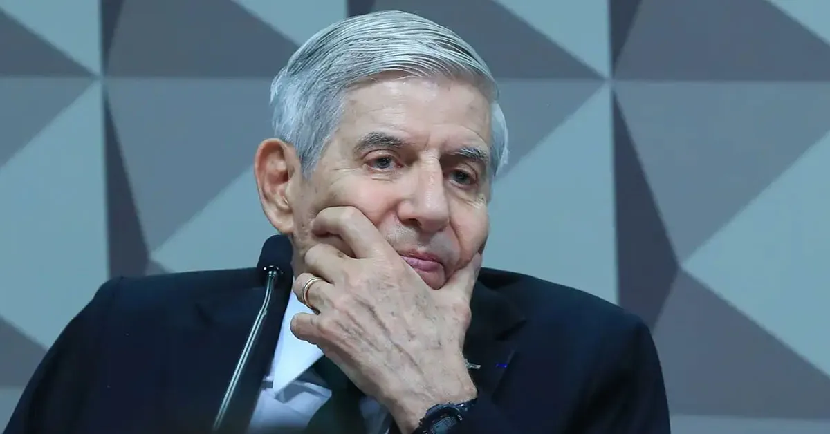 Moraes cobrou a anexação de documentos comprobatórios do histórico do estado de saúde do ex-ministro de Jair Bolsonaro