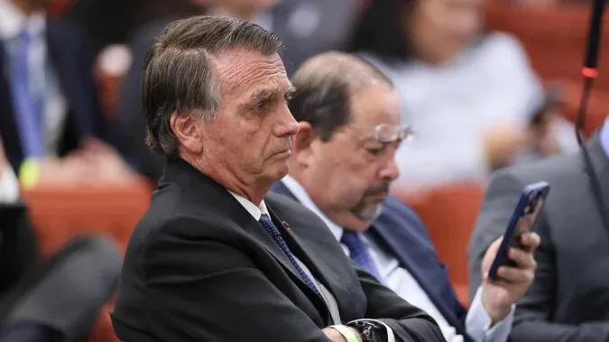 Ex-presidente Jair Bolsonaro será julgado por tentativa de golpe de estado.