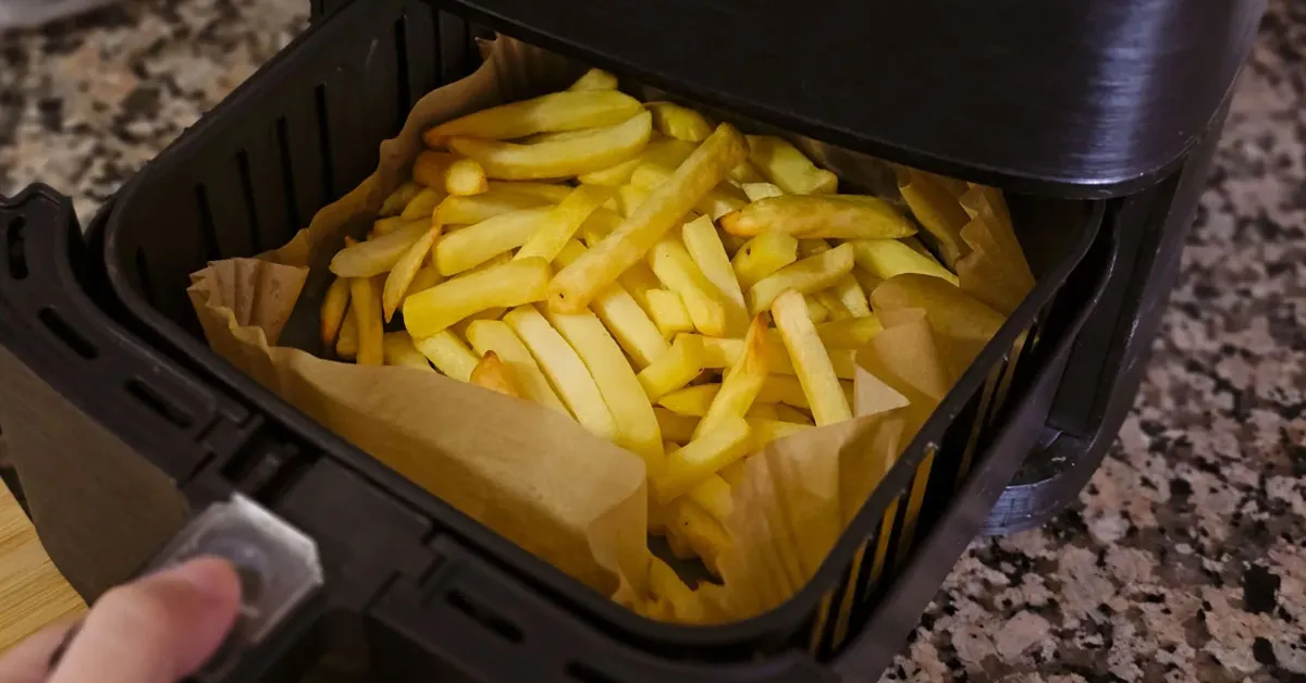 O problema, segundo a empresa, está na forma como a Airfryer cozinha os alimentos.