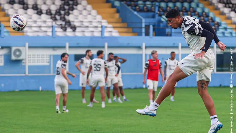 O Paysandu enfrenta o Remo em um clássico decisivo na Série B. Bryan Borges fala sobre a importância do jogo e a esperança do elenco.