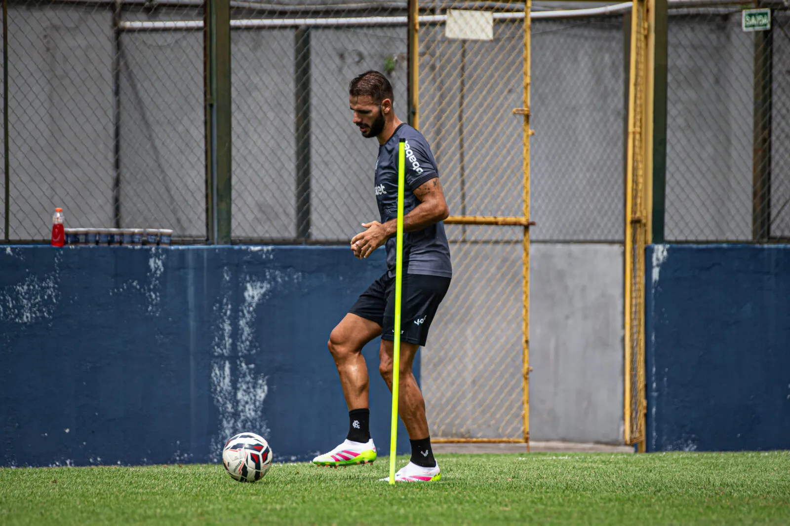 Clube do Remo regulariza a contratação do volante grego Panagiotis Tachtsidis para a Série B