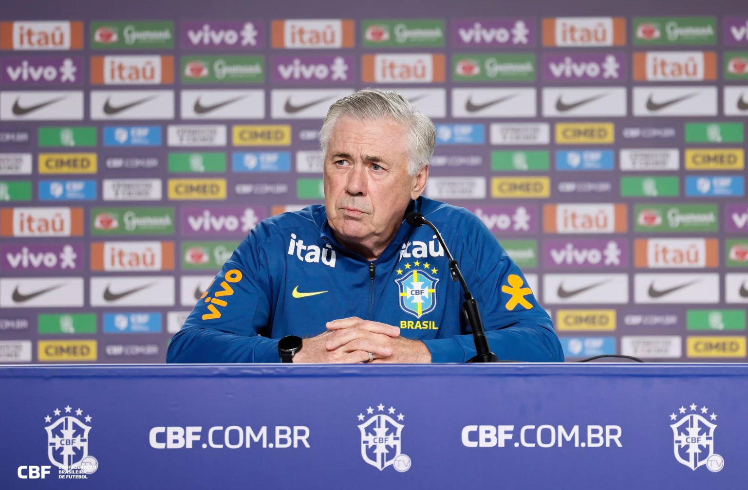 Adotando uma postura política, Ancelotti optou por não entrar em polêmica sobre a declaração de Neymar