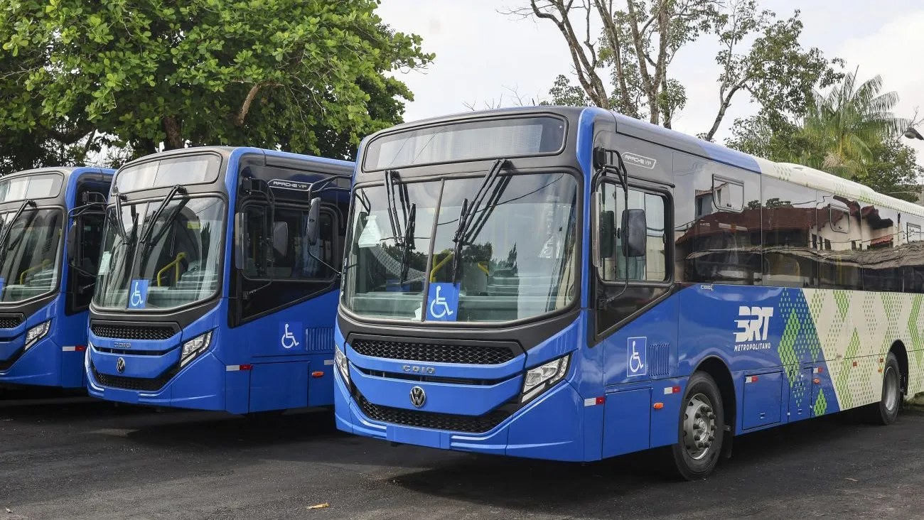 Ônibus que integram a frota do BRT Metropolitano