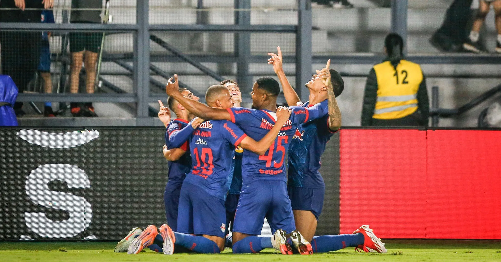 Sem dó e nem piedade do Leão