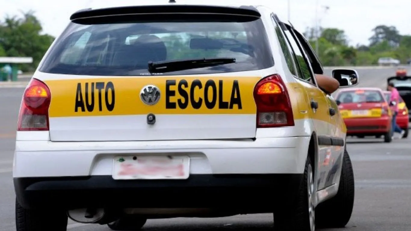 A proposta prevê que os candidatos possam escolher novas formas de se preparar para os exames teórico e prático.