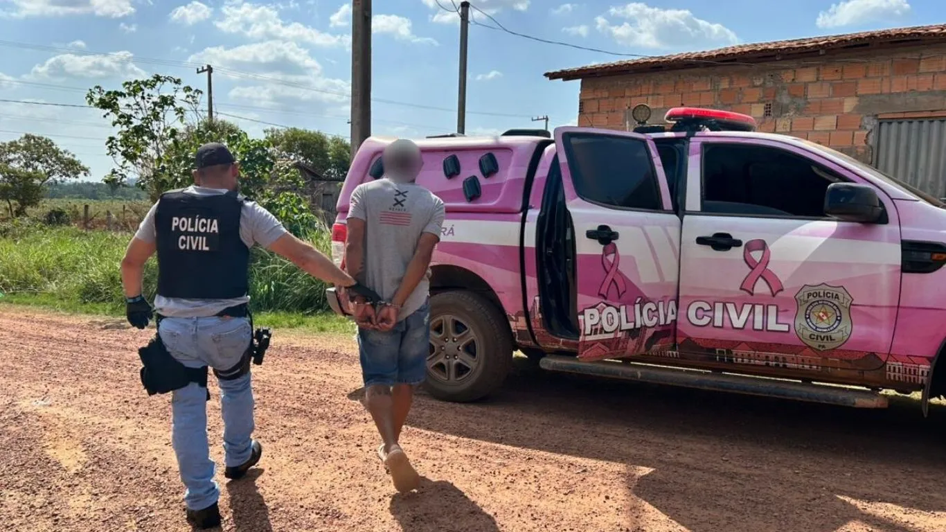 O suspeito foi localizado na zona rural, na Vila Murumuru, e encaminhado à delegacia para os procedimentos legais.