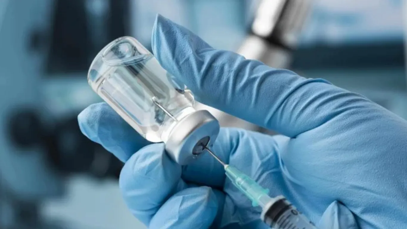 Segundo o Ministério da Saúde, apenas em 2023 foram registrados cerca de mil novos casos de HIV no país.