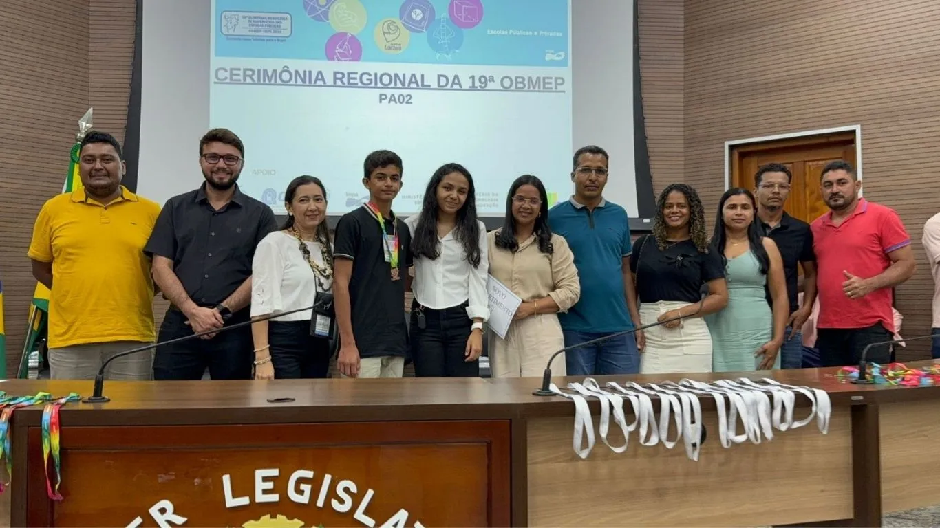 Ao todo, alunos de diferentes escolas receberam medalhas de ouro, prata, bronze e menções honrosas nas etapas municipal, estadual e nacional.