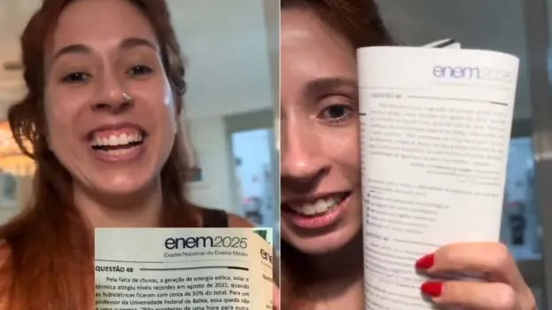 Jornalista exibe a prova com orgulho