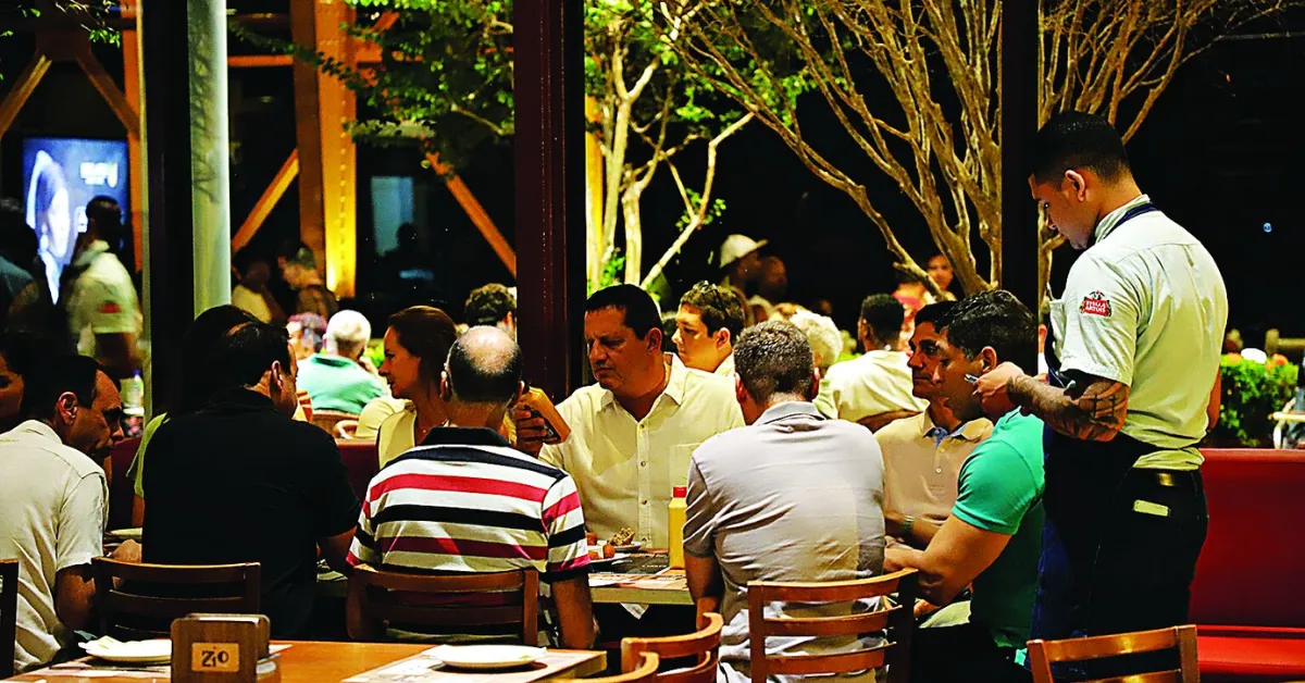 Segmento se prepara para o Círio, COP e festas de fim de ano e precisa de um corpo de funcionário para atender a demanda