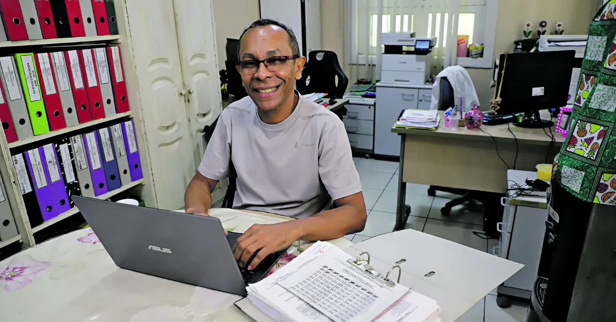 Jair Santos chegou ao Paravidda após ler uma matéria no DIÁRIO e já está há 25 atuando no grupo