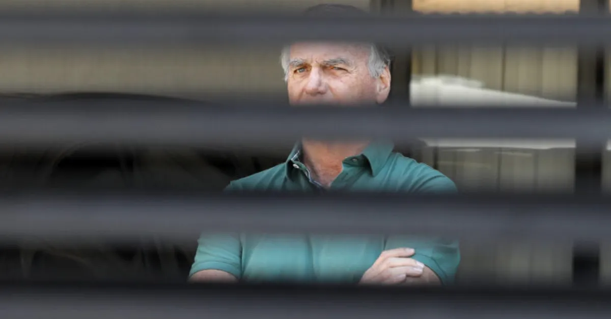 Bolsonaro em prisão domiciliar